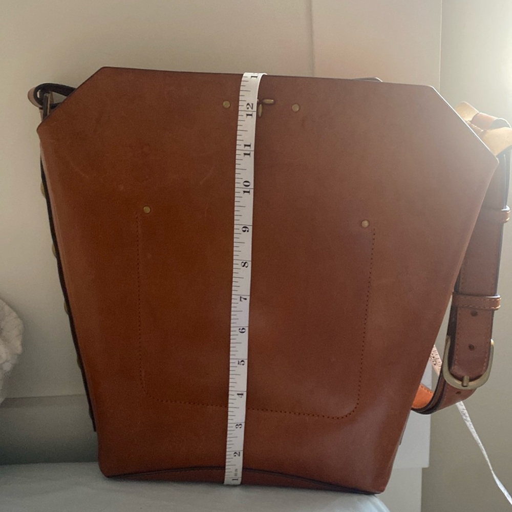 Tory Burch brown tote bag: shoulder bag - Picture 4 of 16